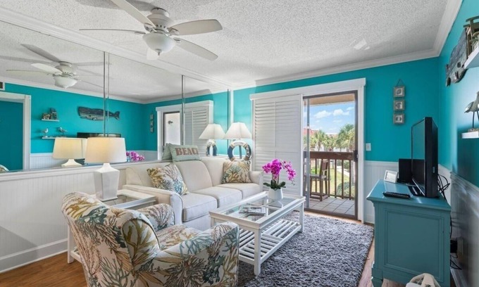 St. Augustine Beach Condominio | NEW! Aqua Vista Retreat 2-Bedroom Condo with Pool and Ocean view