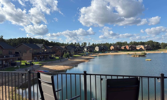 New Lisbon Casa | NEW! Beach Lake Oasis
