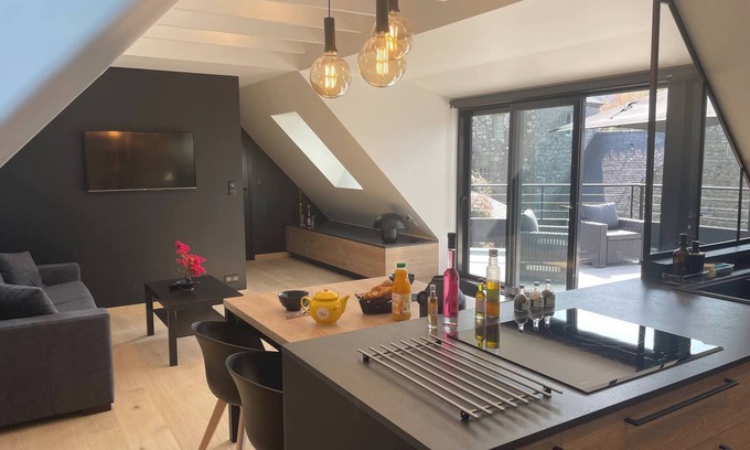 Locronan Apartamento | "New" Beautiful apartment in the heart of Locronan