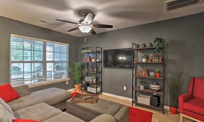 Charleston Casa | NEW! Beautiful Charleston Townhome with Pool Access & Covered Patio!