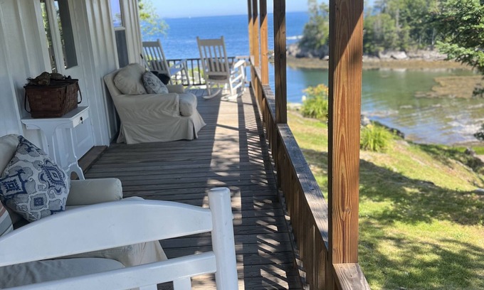 Bailey Island Cabaña | NEW -Beautiful Renovated Private Ocean Front Cottage with Sunsets and Sunrises