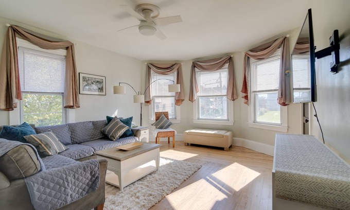 New Bedford Apartamento | New Bedford Apartment ~ 4 Mi to Fort Phoenix Beach