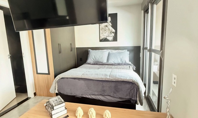 Sao Paulo Apartamento | New and equipped studio | Close to the subway, ideal for couples and executives