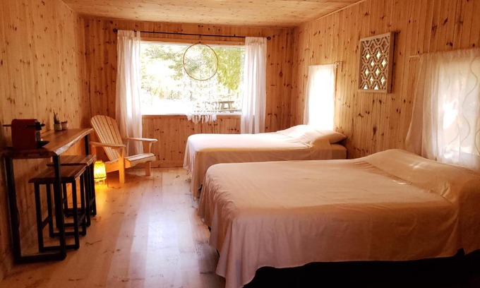 Tobermory Casa | New Buddha Bing Unique Experience Cottage and Cabins