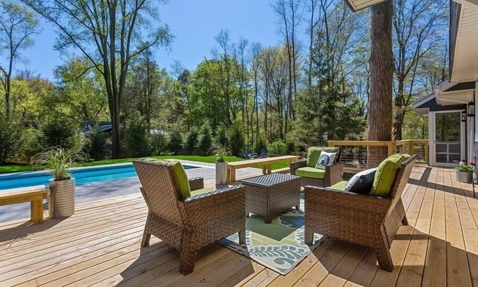 New Buffalo Casa | New Buffalo Beauty With Private Heated Pool!