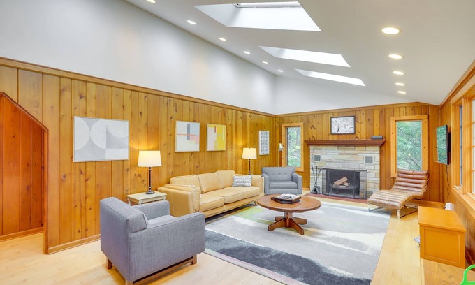 Union Mills Casa | New Buffalo Retreat by the Beach