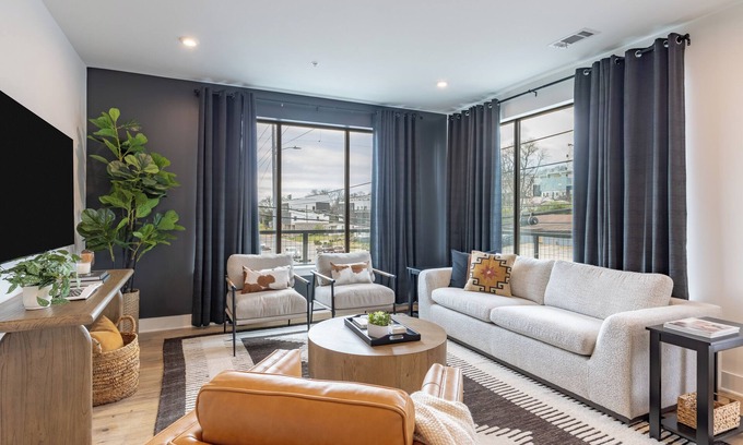 Nashville Casa | New Build Condo Minutes from Downtown Nashville Dining & Fun | Heights #403