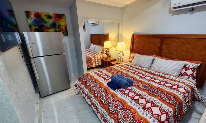 Las Vegas Casa | ➤New Build Guest House⭐⭐⭐⭐⭐ Private Entrance 12min DTWN