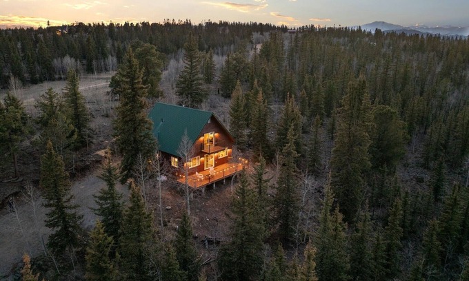 Indian Mountain Cabina | -- New Build -- Horseshoe Hideaway with Amazing Views