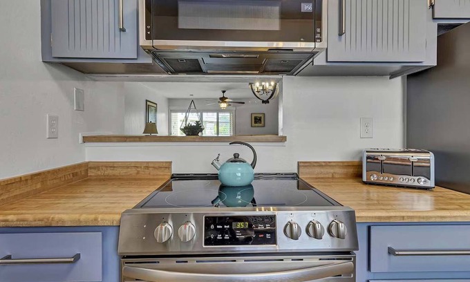 South Scottsdale Apartamento | NEW Camelback House Walk to Old Town