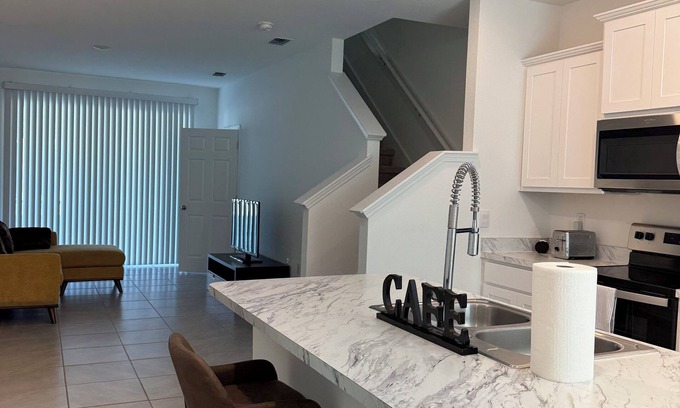 Baymeadows Casa | New centrally located 2/2.5 townhome. Near ample food and shopping options.