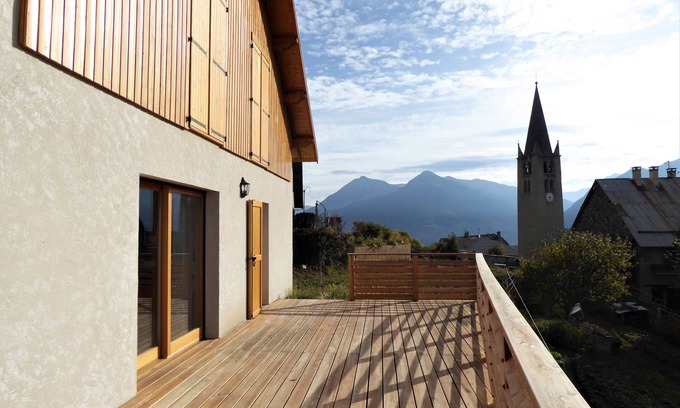 Puy-Saint-Andre Chalet De Esquí | Nuevo chalet cerca de Briançon, muy luminoso, con vistas al jardín