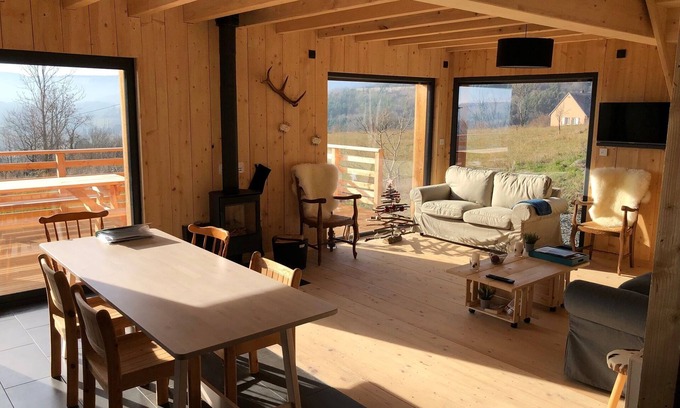 Saint-Nectaire Chalet De Esquí | Nuevo chalet, con vistas al castillo de Murol y Sancy