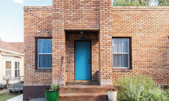 Canon City Casa | New · Charming Downtown Retreat with Hot Tub