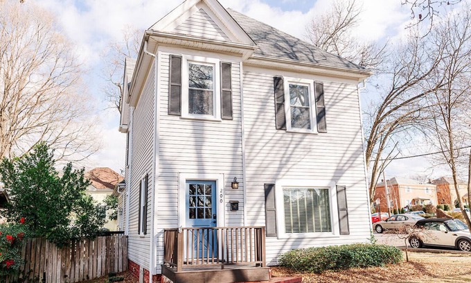 Danville Casa | NEW! Charming Home in the ❤ of Danville