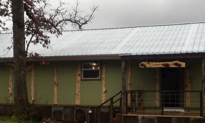 Flippin Cabina | NEW! CJ's Crooked Hideaway-Secluded Cabin Near the White River