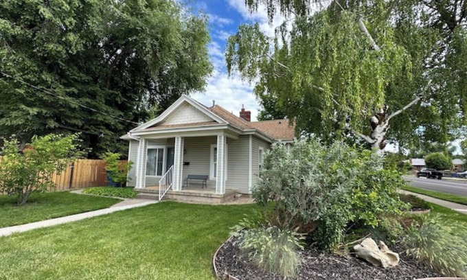 Ogden Casa | New, Clean & Modern - Wasatch Mountain Escape