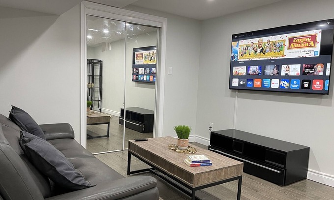 Markham Casa | New, Clean, Spacious, Guesthome That You’ll love!