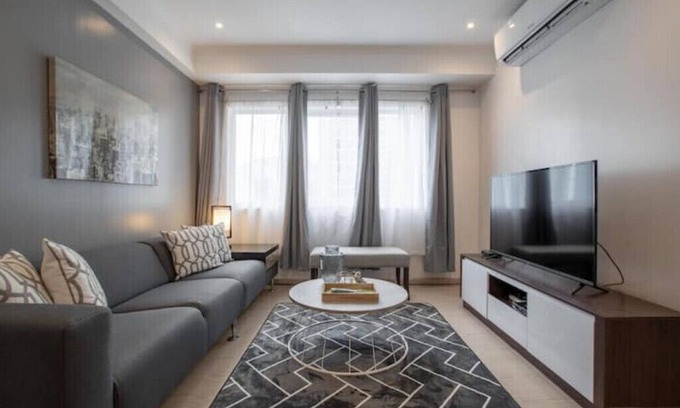Bonifacio Global City Condominio | New! Comfortable 2 Bedroom in Central BGC