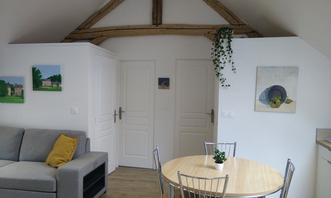 Villorceau Apartamento | New: Comfortable apartment near Chambord