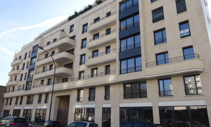 Colombes Apartamento | New, comfortable apartment in COLOMBE (92) on R+1 with elevator