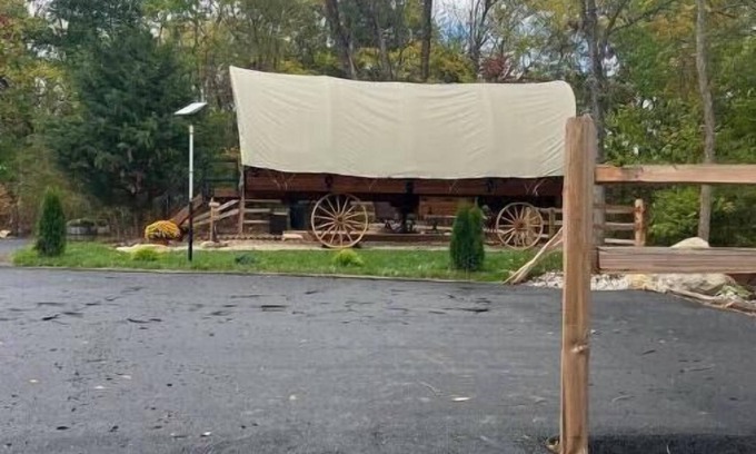 Peculiar Cabaña | New Conestoga 1843 Wagon