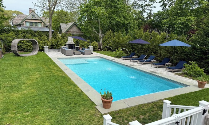 East Quogue Casa | Casa renovada influenciada por la playa