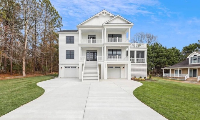 Rehoboth Beach Casa | New Construction- Water Views!