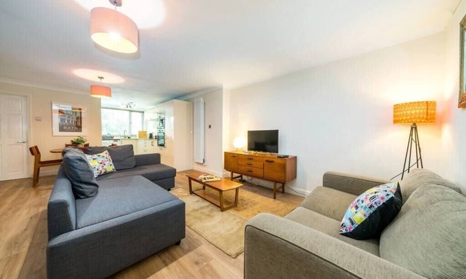 Kew Apartamento | NEW Cosy 1BD Flat close to Kew Gardens Richmond