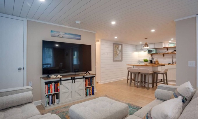 Folly Field Cabaña | New Cottage: 4th row & fully fenced back yard!