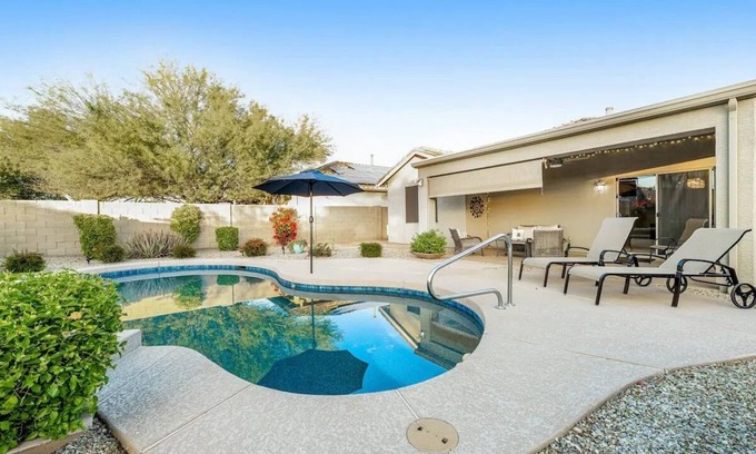 Anthem Casa | NEW! Cozy desert getaway with private backyard and seasonal pool!