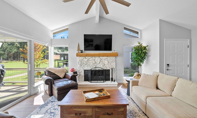 Plumas Eureka Estates Casa | New! Cozy Fairway Escape -- Views, Fast WiFi, EV Ready