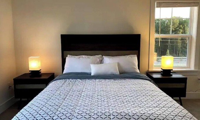 Morrisville Casa | NEW! Cozy Modern Townhouse Minutes from RDU & RTP