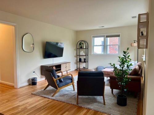Aurora Highlands Apartamento | New Cozy Penthouse
