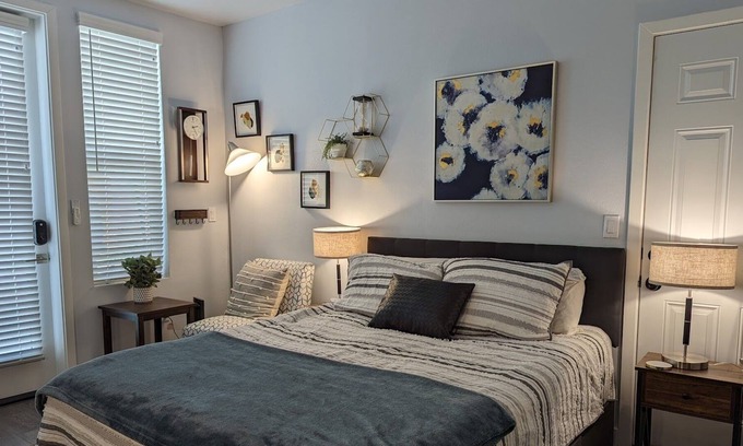 Santa Barbara Apartamento | New Cozy Studio Near UCSB With Private Entrance and Bathroom