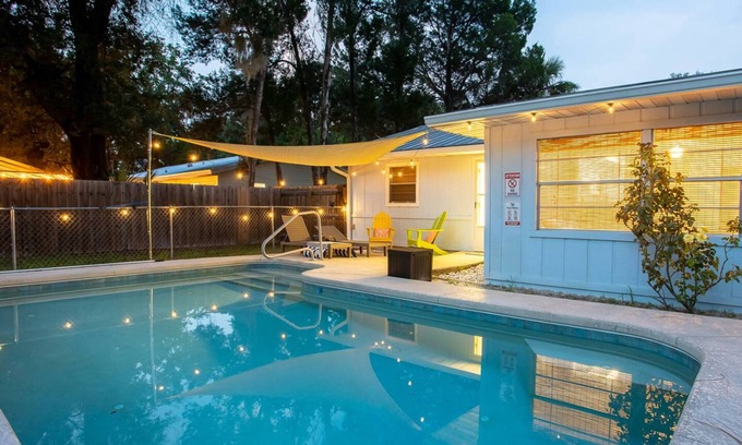 Crystal River Cabaña | NEW! Crystal Blue Haven