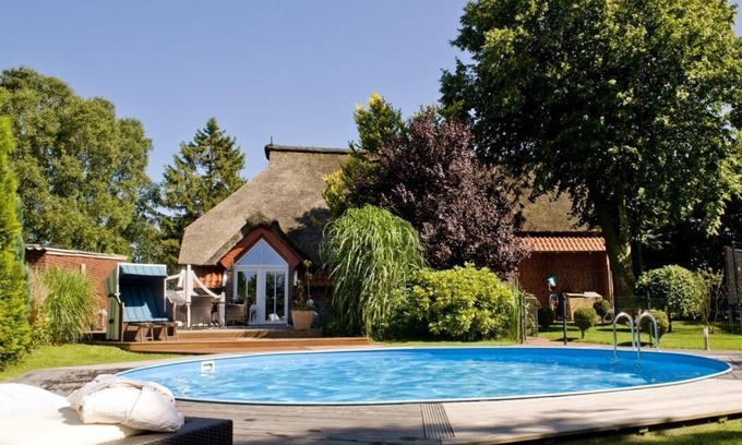 Sudbrookmerland Apartamento | NEW! Dat Reithuus Victorbur with pool and steam sauna