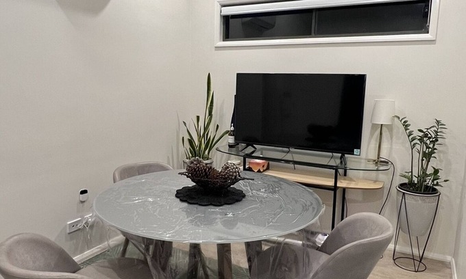 Hillsdale Casa | New Deluxe Guesthouse (4)