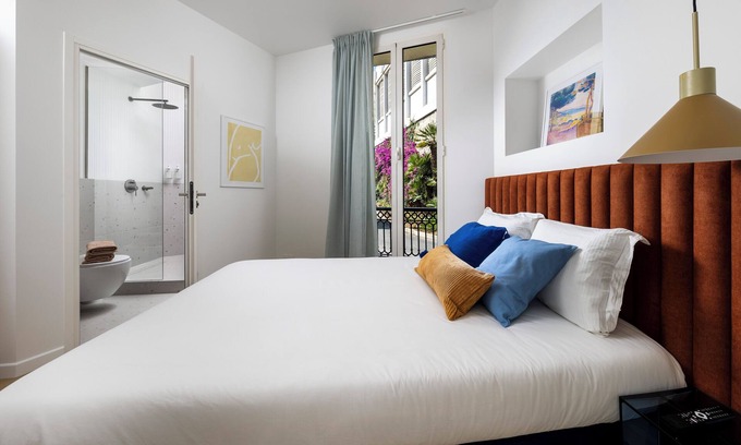 Mónaco Apartamento | New Designer Studio Centrally Located AC, Fiber