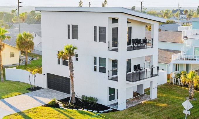 Port Orange Casa | NEW Directly Across from Beach with Pool
