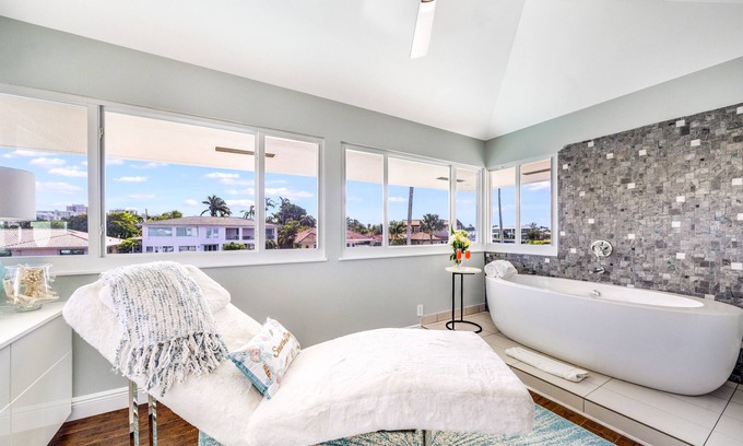 Bermuda Riviera Casa | NEW DISCOUNTS--FT LAUDERDALE Waterfront/Save BIG for SUMMER & FALL!!