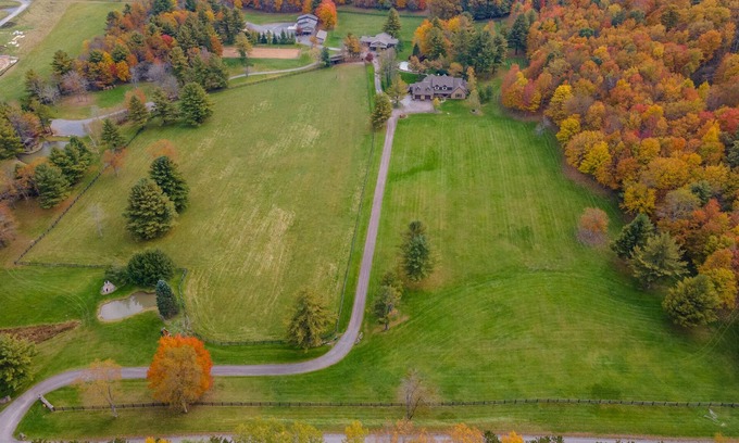 Blakeslee Casa | New! Double Eagle Ranch: Lake Access, Hot Tub, Fire Pit!
