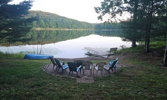 Birchwood Cabina | New! Douglas Lakeside Retreat- Paddleboards, kayaks & canoe! Pet Friendly!