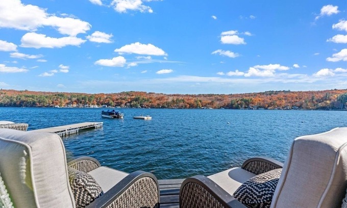 Alton Bay Casa | New Dreamy Lake Front Home