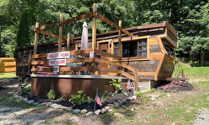 West Hickory Cabina | New! Eagle's Peak Tiny Home Near Allegheny River