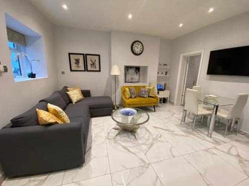 Chiswick Riverside Apartamento | New Elegant 2 Bed flat in Chiswick