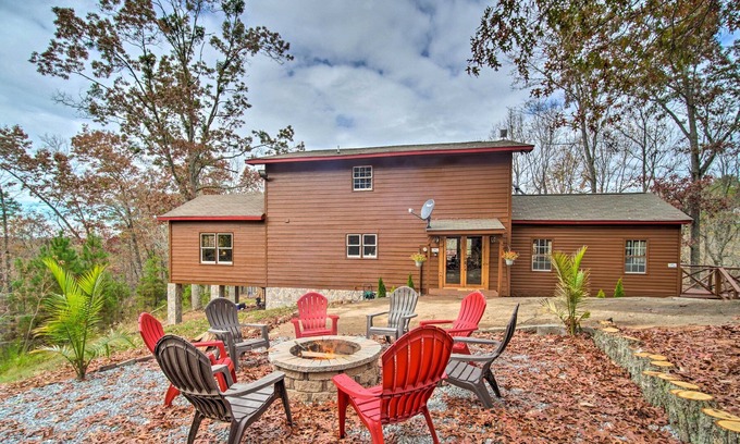 Ellijay Cabina | NEW! Ellijay Cabin w/ Hot Tub, Near Carters Lake!