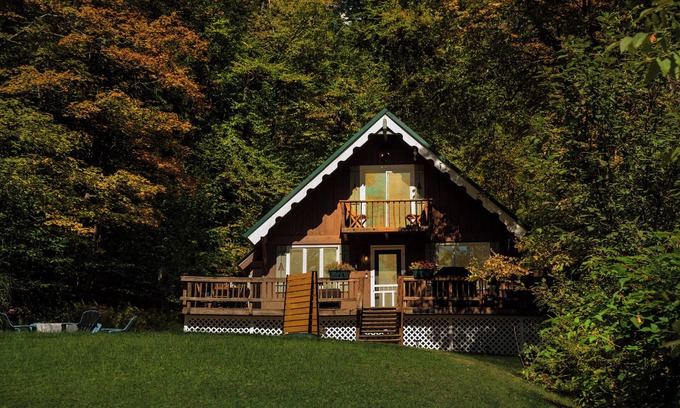 Wilmington Casa | New England Lakeside Chalet near Downtown Wilmington & Mt Snow VT