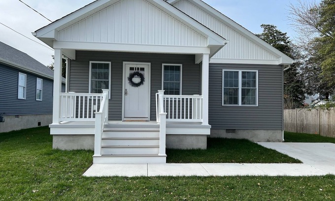 Villas Casa | New!! Enjoy the Most Spectacular Sunsets in Cape May County! Dog friendly!