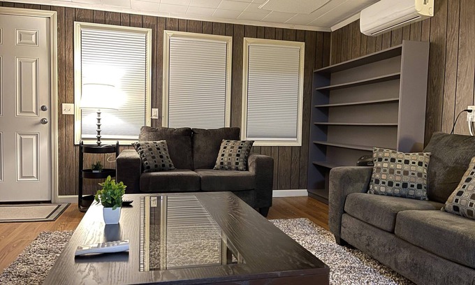 Lebanon Casa | NEW -Entire House Near DHMC- Dartmouth College- Hanover- House - Pet Friendly